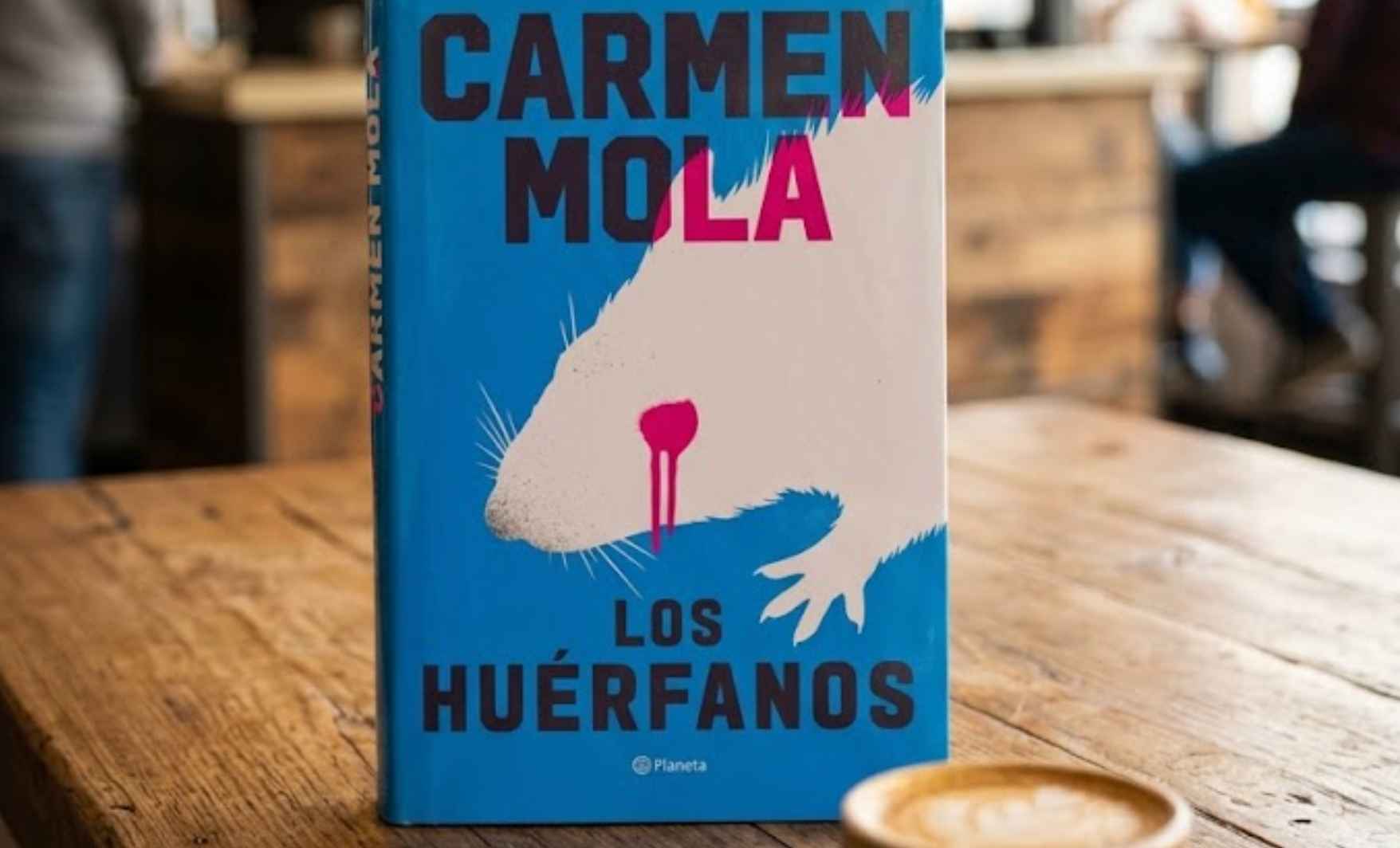 el-miedo-cambia-de-dueno-por-que-los-huerfanos-de-carmen-mola-es-una-novela-dificil-de-olvidar