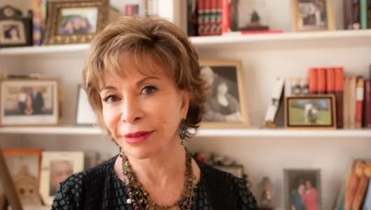 larga-vida-a-isabel-allende-aposvioletaapos-su-ultimo-gran-exito-literario